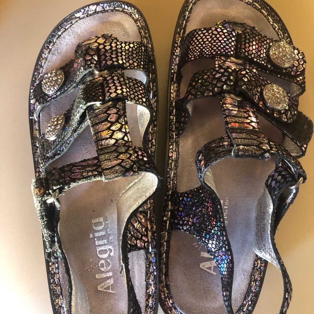 Glitter, snake print, leather Algeria sandal with back strap. Size 37 or 7.